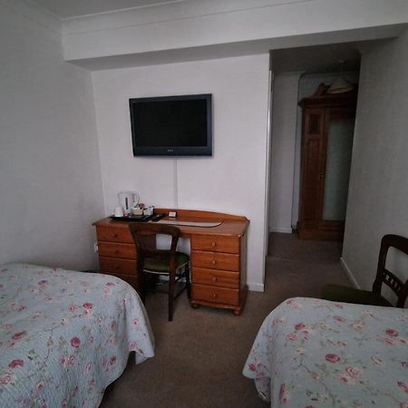Avon Manor Guest House Lee-on-the-Solent Exterior foto